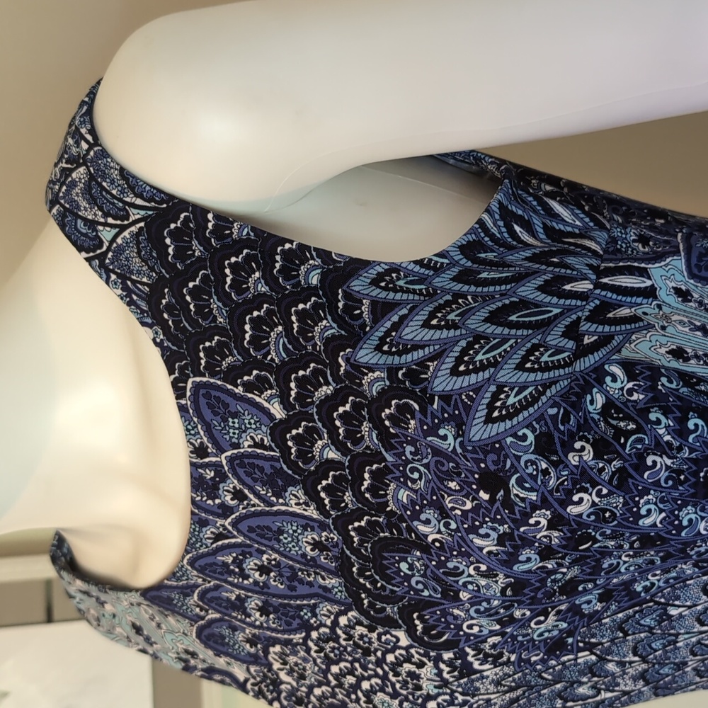 Connected Sleeveless Sheath Dress Sz8P 3% Spandex Peacock Paisley Blue White EUC
